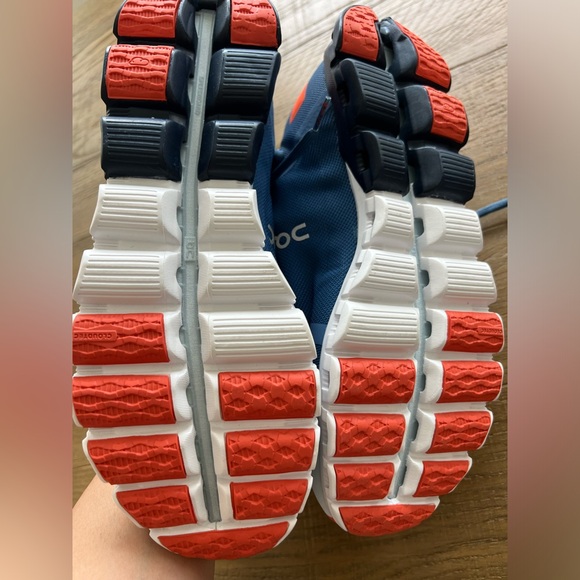 Brand new no box Men’s Cloud Sneakers - Picture 2 of 5